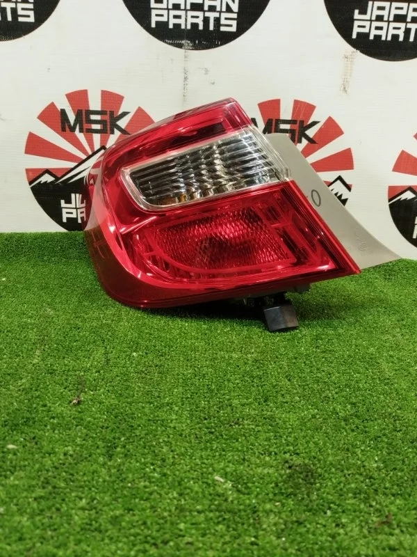 Фонарь Toyota Camry 50