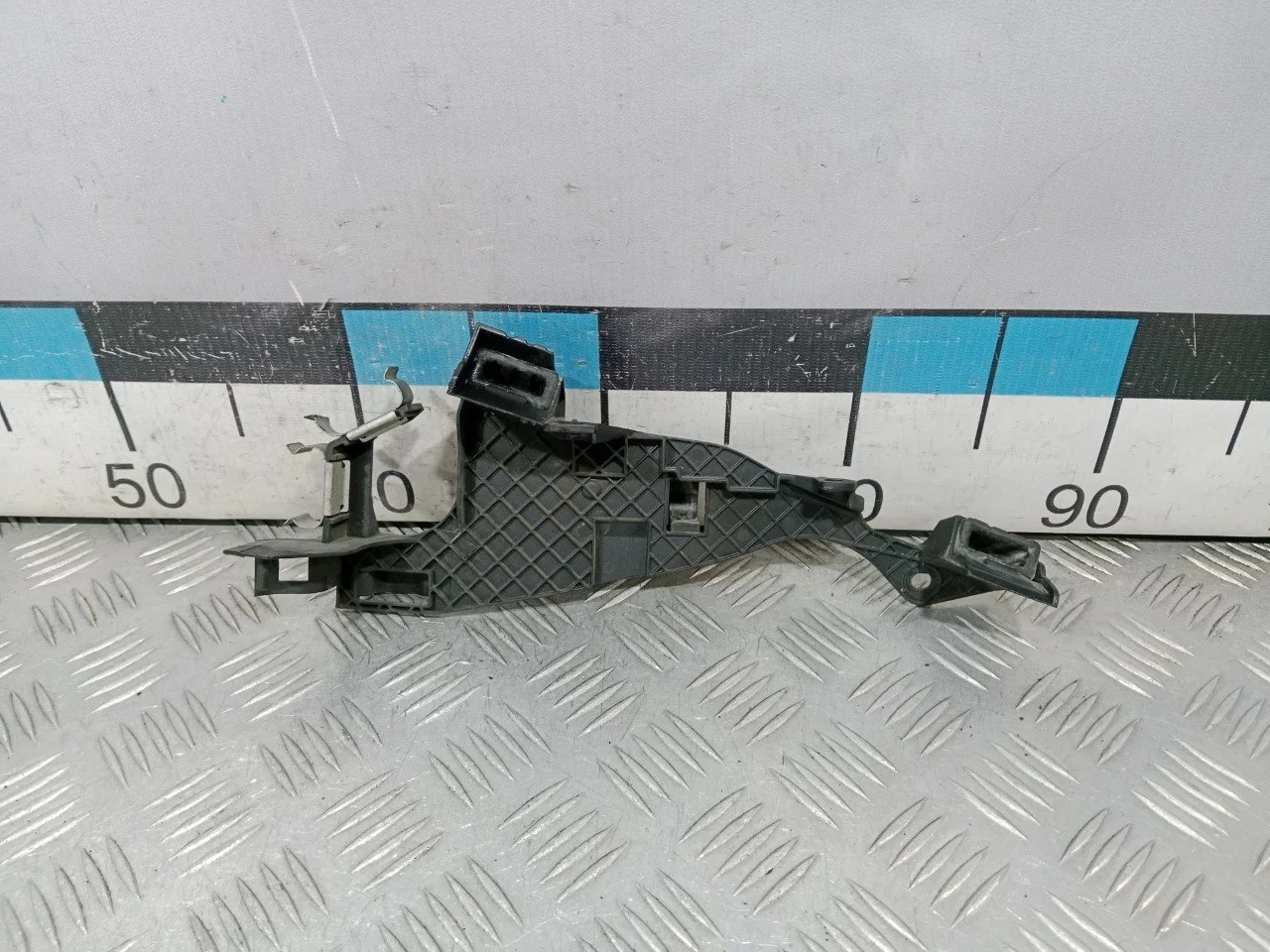 [Б/У] Кронштейн проводки BMW [Код: 00586845 ]