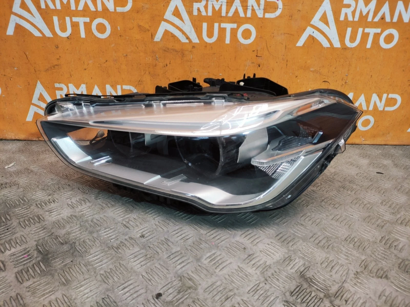 Фара BMW X1 2015-2019 F48