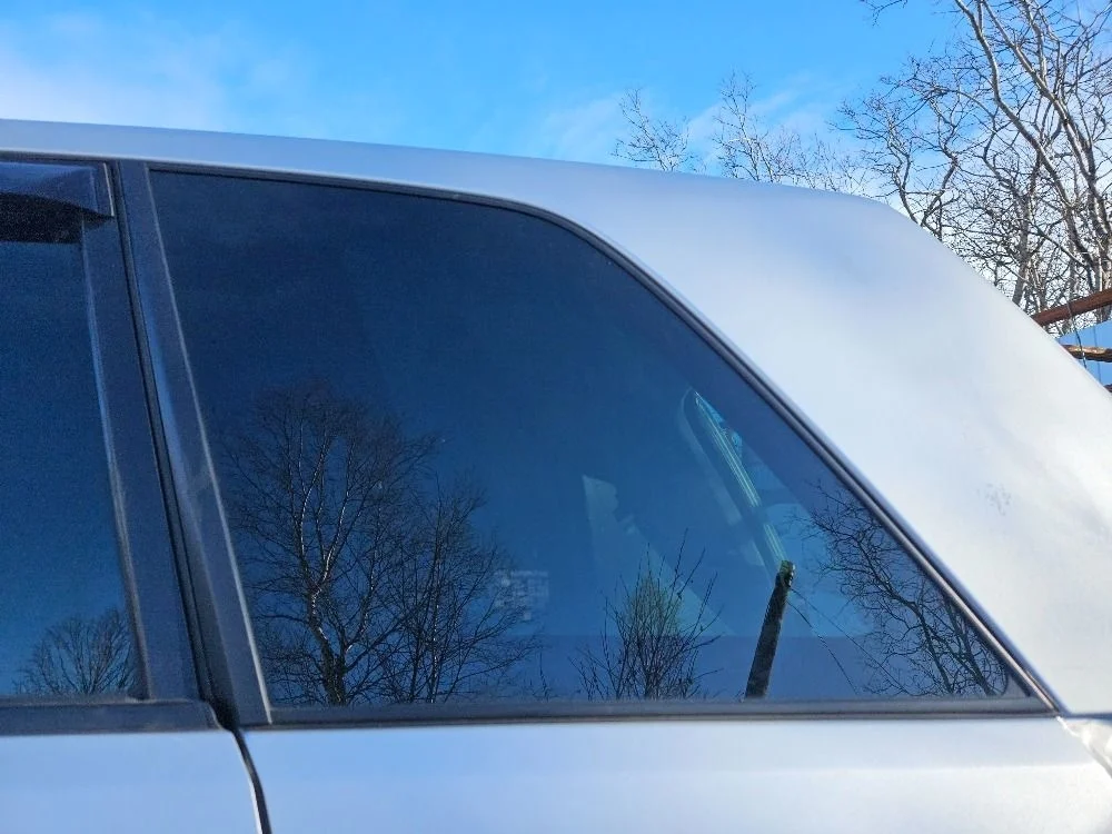 Стекло глухое левое на Grand Vitara 2