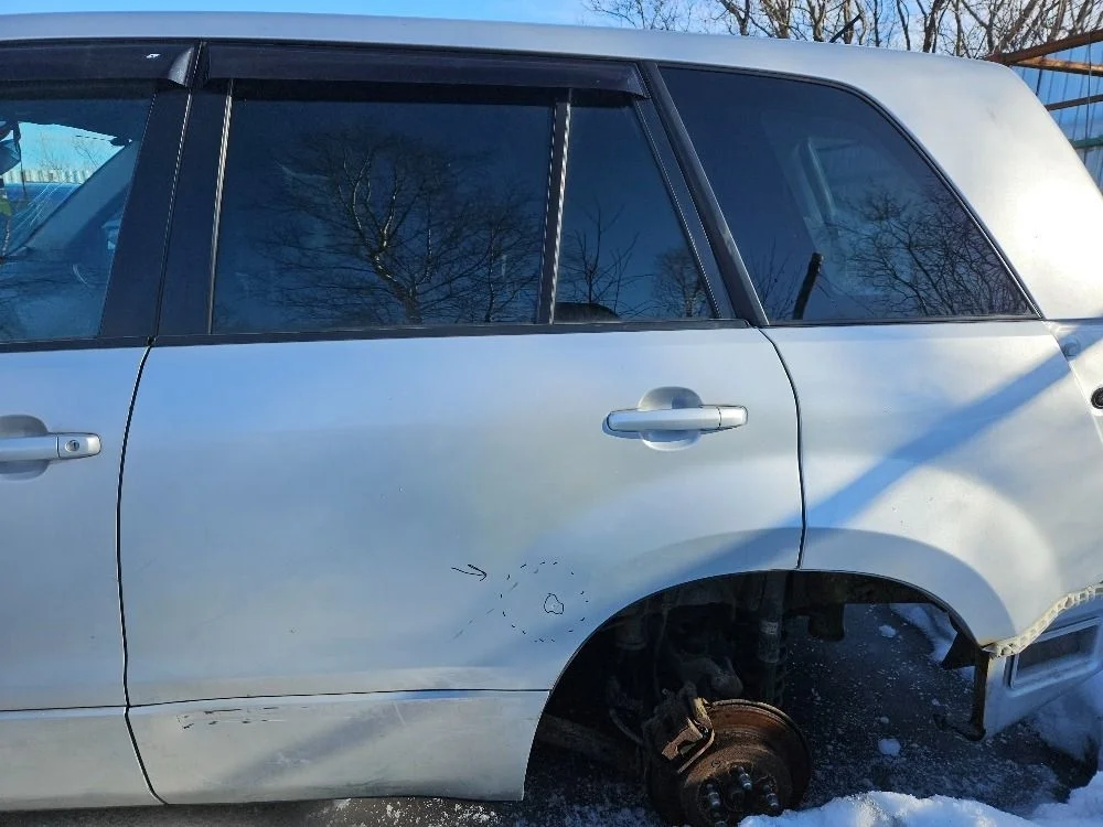 Дверь задняя левая на Suzuki Grand Vitara 2