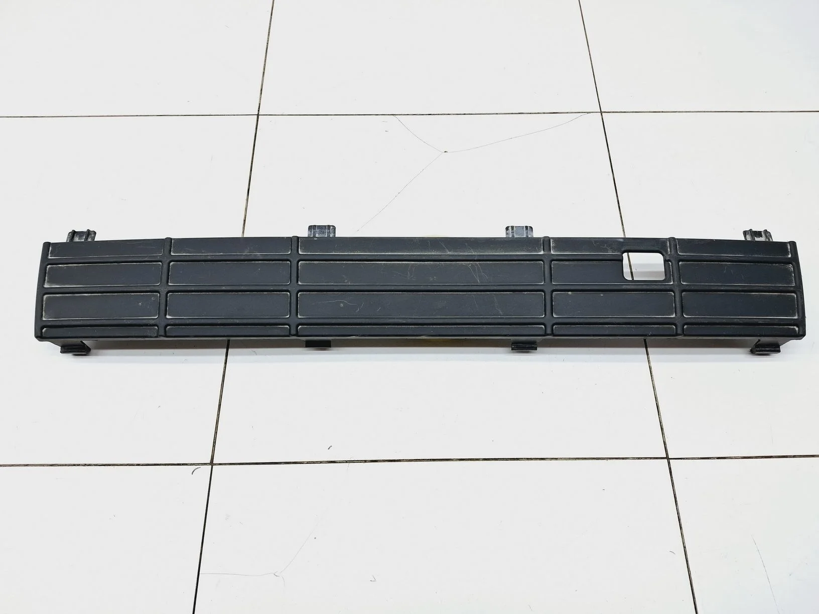 накладка на решетку VW Polo Sedan 2010-2020