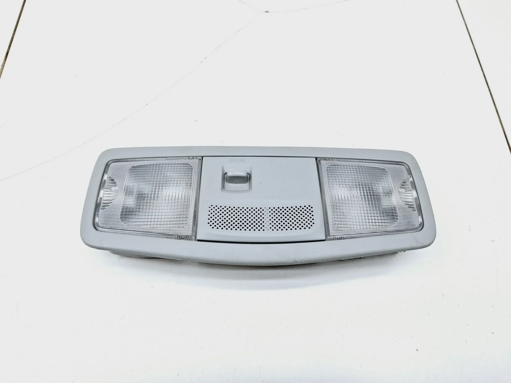 Плафон салонный Mitsubishi ASX 2010>