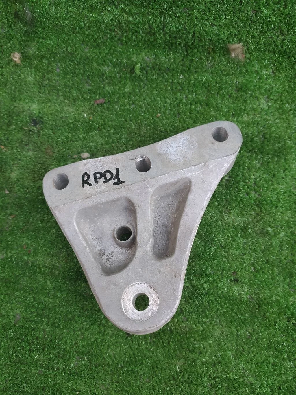 Б.у. кронштейн опоры двигателя SKODA RAPID NH SKODA RAPID NH