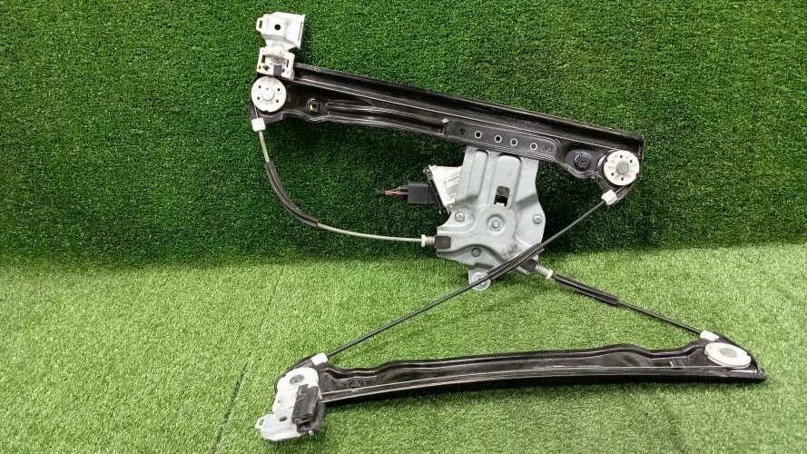 стеклоподъемник Chevrolet  F16D4,F18D4 J300 Chevrolet Cruze F16D4,F18D4 J300 94532757,82401J3020,98810J3020