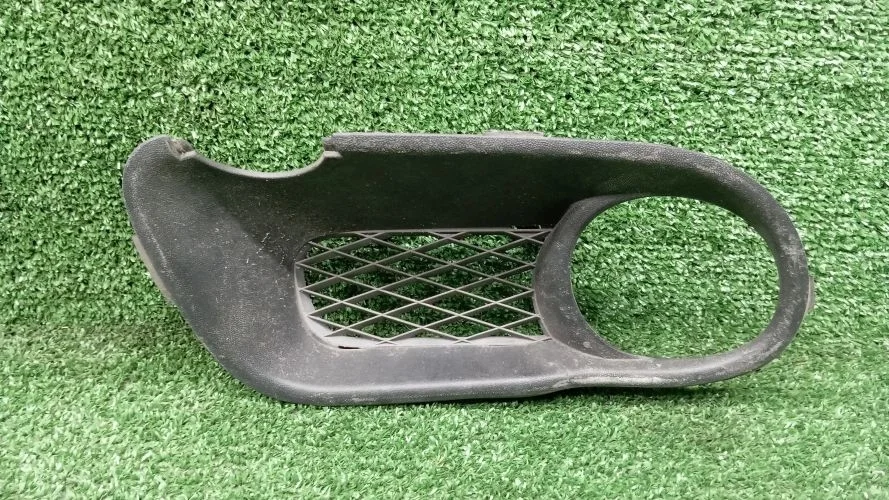 рамка противотуманной фары Volkswagen BMV,BKJ,BKS 7LA Volkswagen Touareg BMV,BKJ,BKS 7LA 7L6853663F