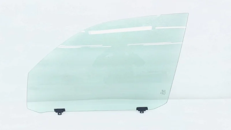 Стекло двери Toyota Land Cruiser 2015 200