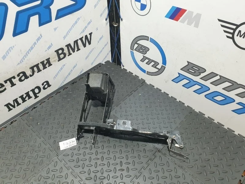 Кронштейн фары Bmw 330I 2018 51647245791 F30 B46B20B, левый