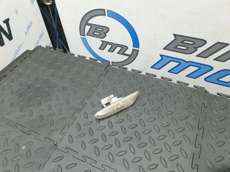 Повторитель поворота Bmw 3 2008 63137253325 E92 N52B30A, передний правый