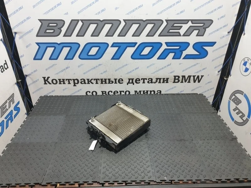 Дополнительный радиатор охлаждения Bmw 535I 17117805630 F07 N55B30A, левый