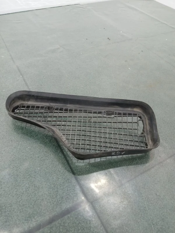 Накладка жабо Mercedes-Benz S 2006 2218300044 W221 M273.961