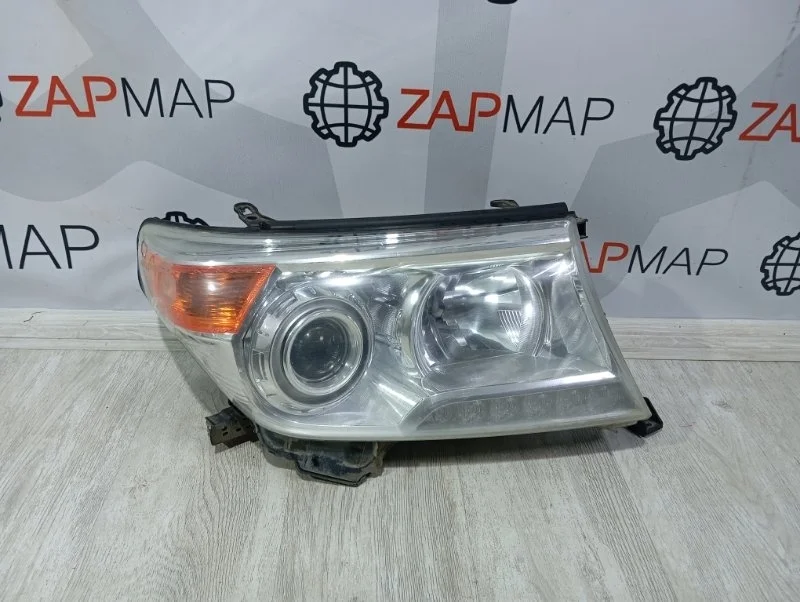 Фара передняя правая Toyota Land Cruiser 200