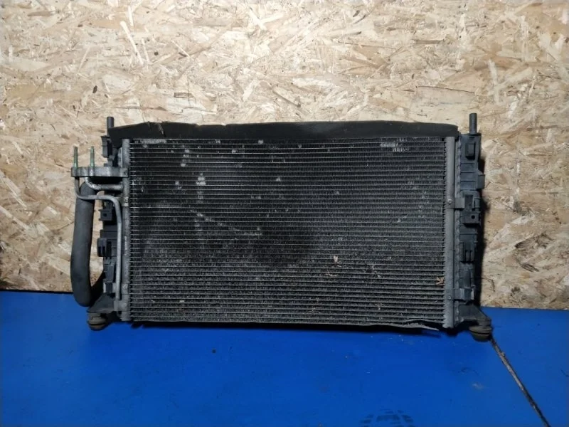 Радиатор охлаждения (основной) Ford C-Max (07-10)
