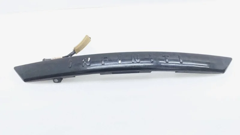 Накладка двери багажника Infiniti QX56 2012 Z62