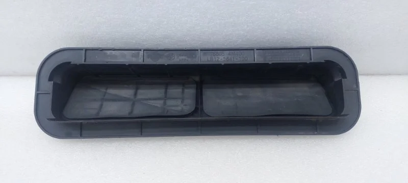 Решетка вентиляционная Infiniti QX56 2012 Z62