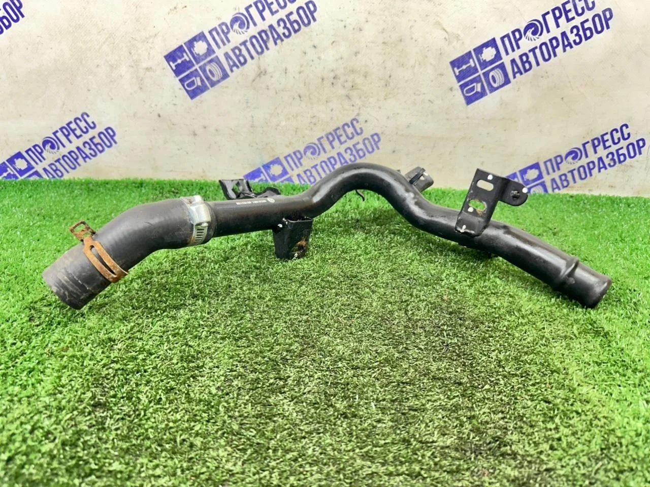 Трубка помпы Peugeot Partner 2014 1351VA УНИВЕРСАЛ 1.6 NFU, правая