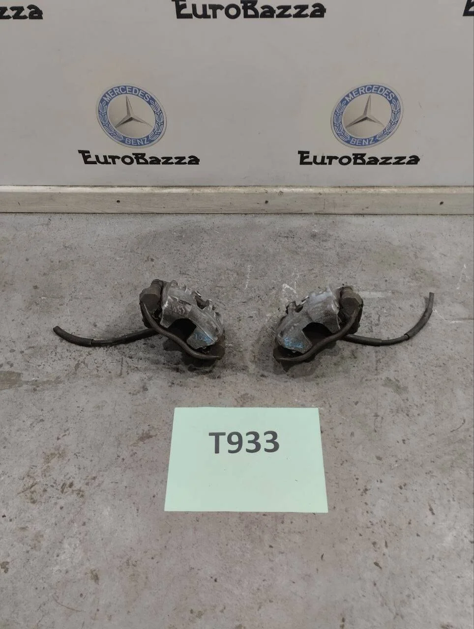 Передний тормозной суппорт Mercedes W211