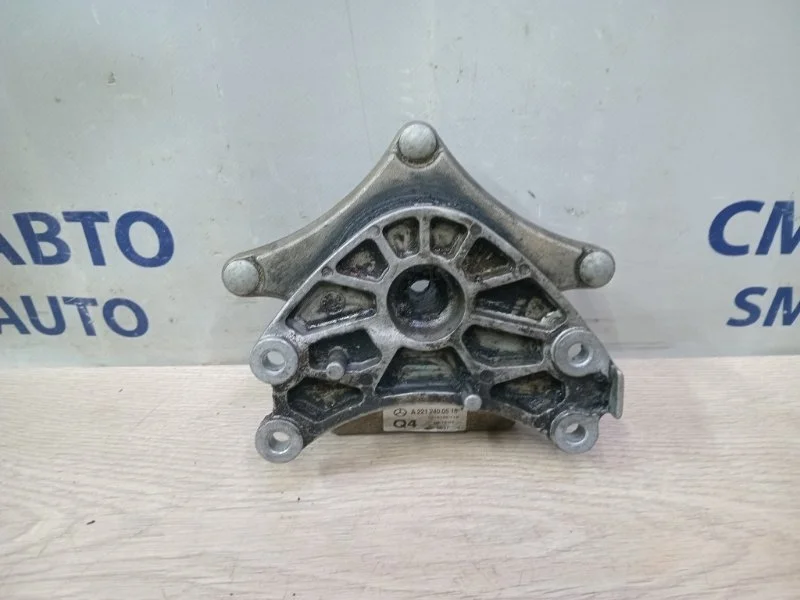 Опора АКПП Mercedes-Benz Glk A2212400518 X204 3.0
