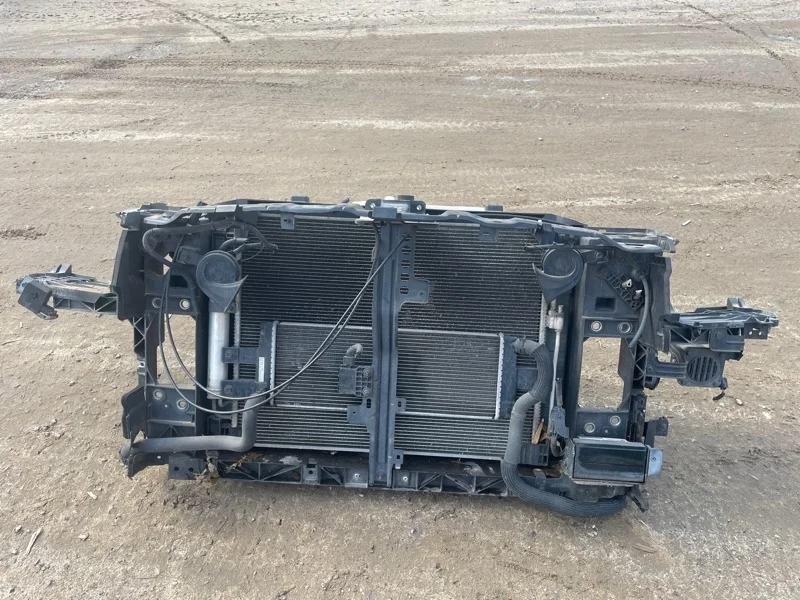 Кассета радиаторов Nissan Cima 625011MA5A Y51 3.5