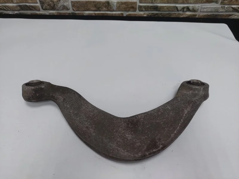 Рычаг подвески верхний Audi A4 2014 B8