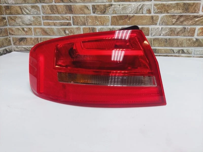 Фонарь заднего хода Audi A4 2014 B8