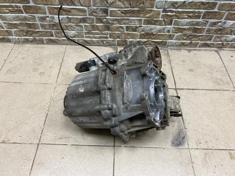 Раздаточная коробка Land Rover Range Diskovery 2008 L319