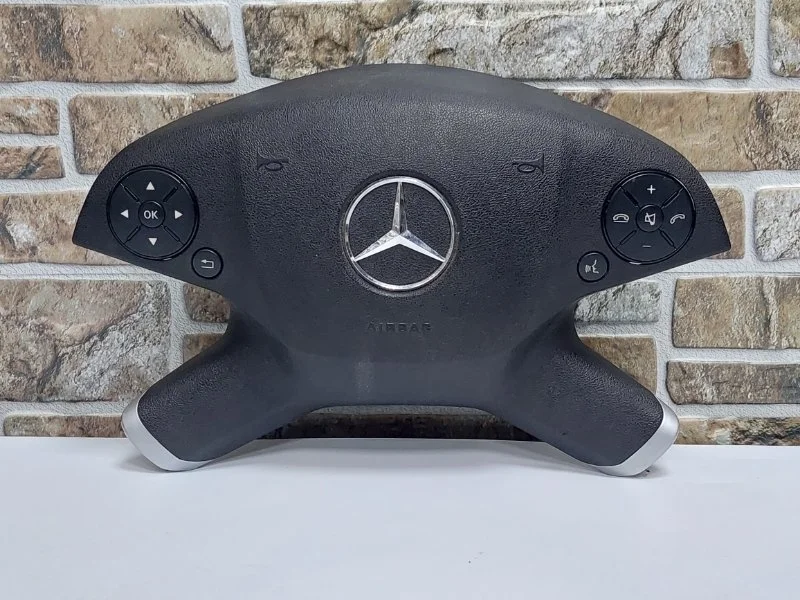 Подушка безопасности в руль Mercedes-Benz -Class 2014 W212
