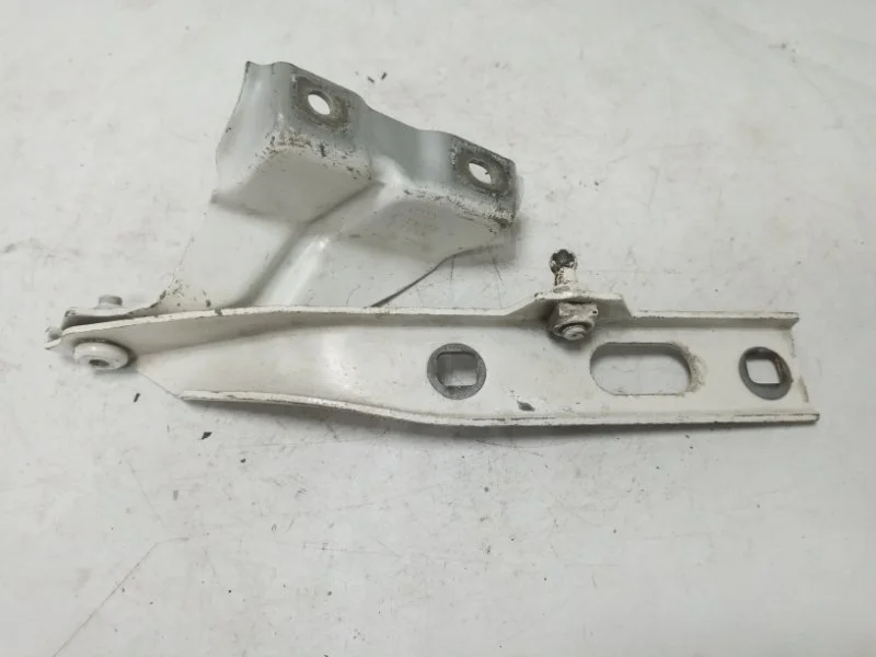 Петля капота Audi Q5 2014 8R