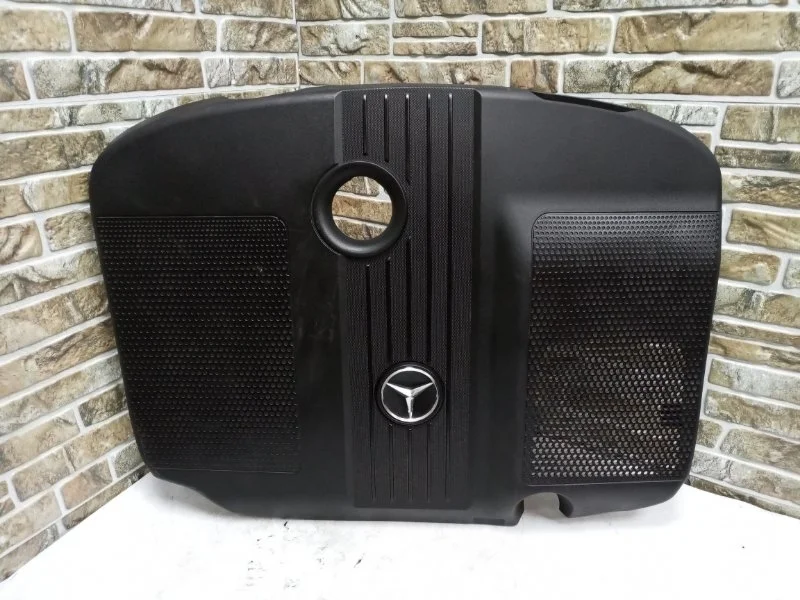 Декоративная крышка двигателя Mercedes-Benz -Class 2012 W212