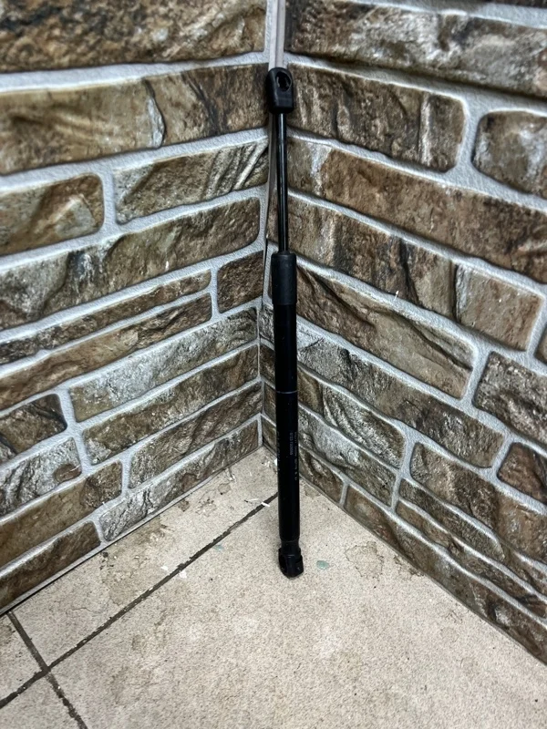 Амортизатор капота BMW X5 2017 F15