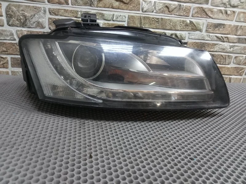 Фара Audi A5 2009 8T