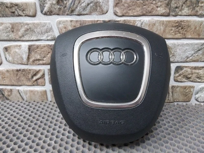 Подушка безопасности в руль Audi A4 2006 B7
