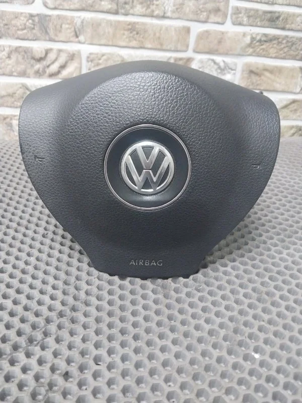 Подушка безопасности в руль Volkswagen Passat CC B6