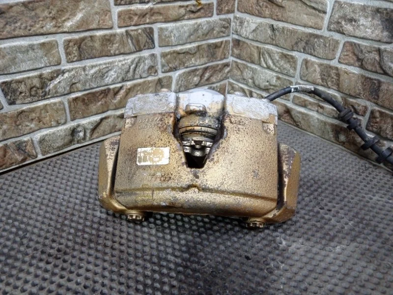 Суппорт тормозной Audi A4 B8