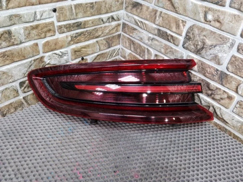 Фонарь задний внешний Porsche Macan 2018 95b