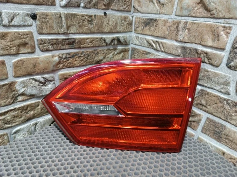 Фонарь Volkswagen Jetta J6