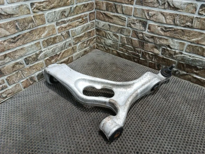 Рычаг подвески Volkswagen Touareg 2010 7P