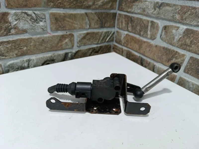 Датчик высоты дорожного просвета Volkswagen Passat CC 2008 B6