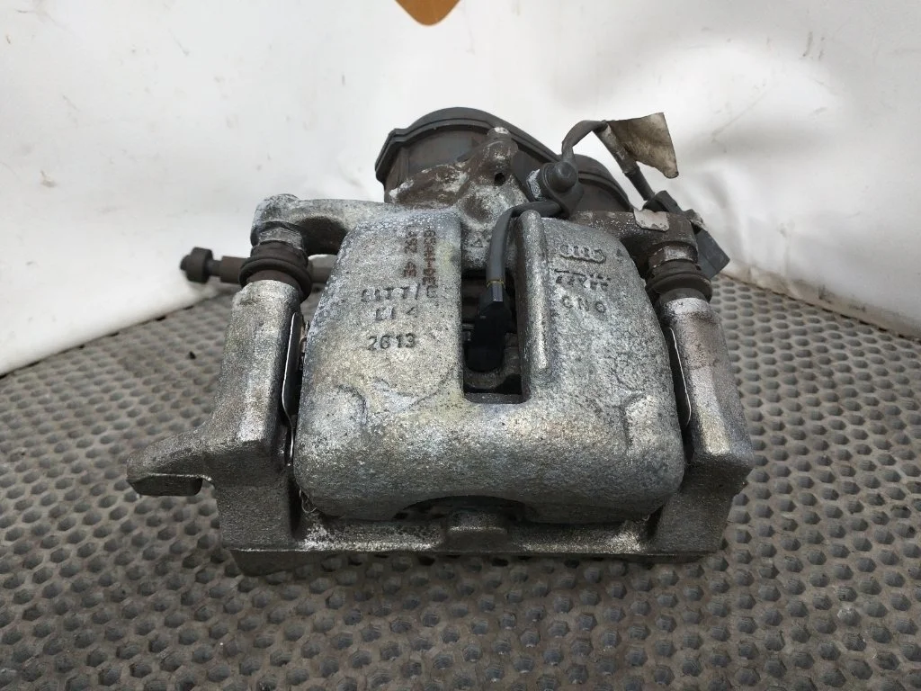 Суппорт тормозной Audi A6 2011 C7