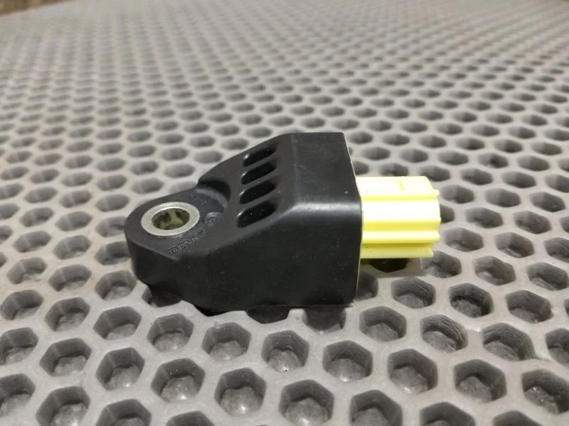 Датчик air bag Toyota Land Cruiser Prado 2019 150