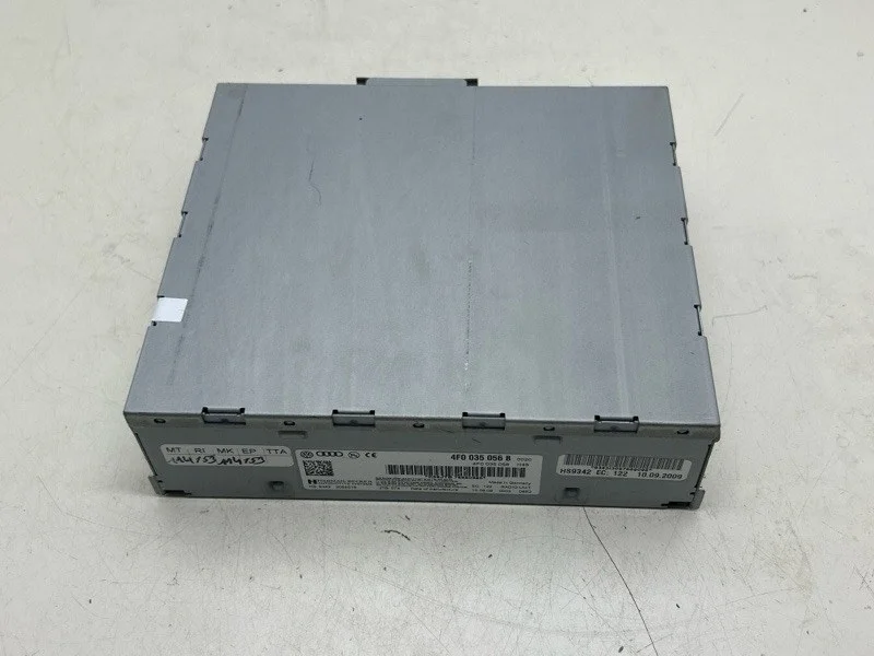 Усилитель звука Audi Q5 2010 8R