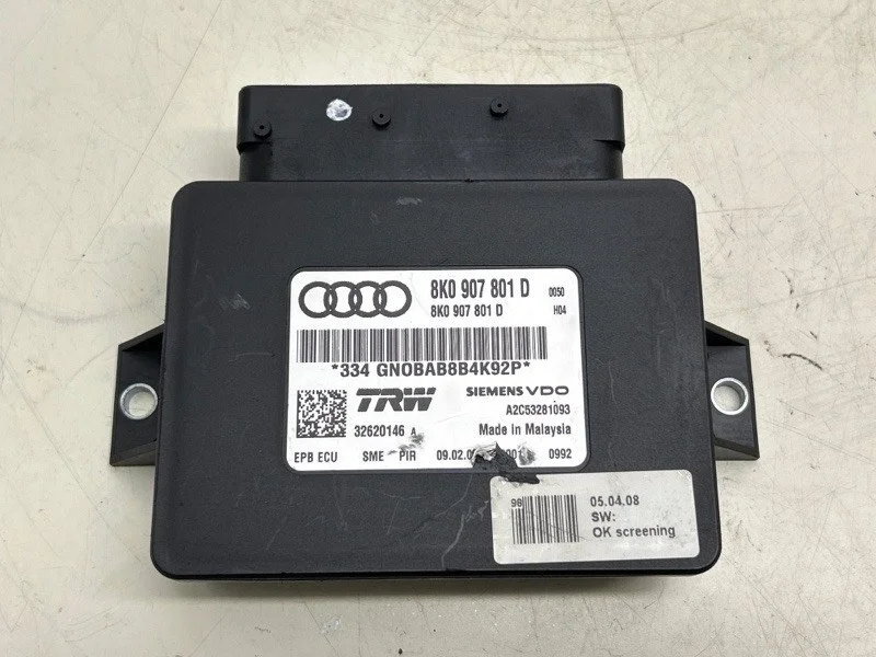Блок управления стояночным тормозом Audi A4 B8