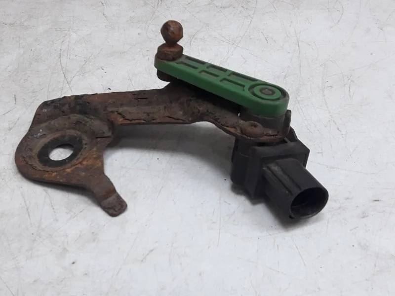 Датчик высоты дорожного просвета Audi A5 2008 8T