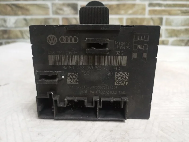 Блок управления дверьми Audi A7 2012 4G