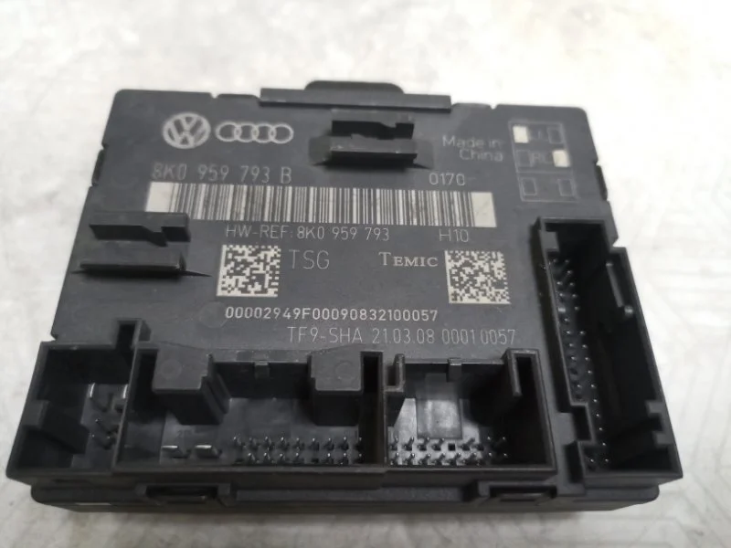 Блок управления дверьми Audi A6 2008 С6
