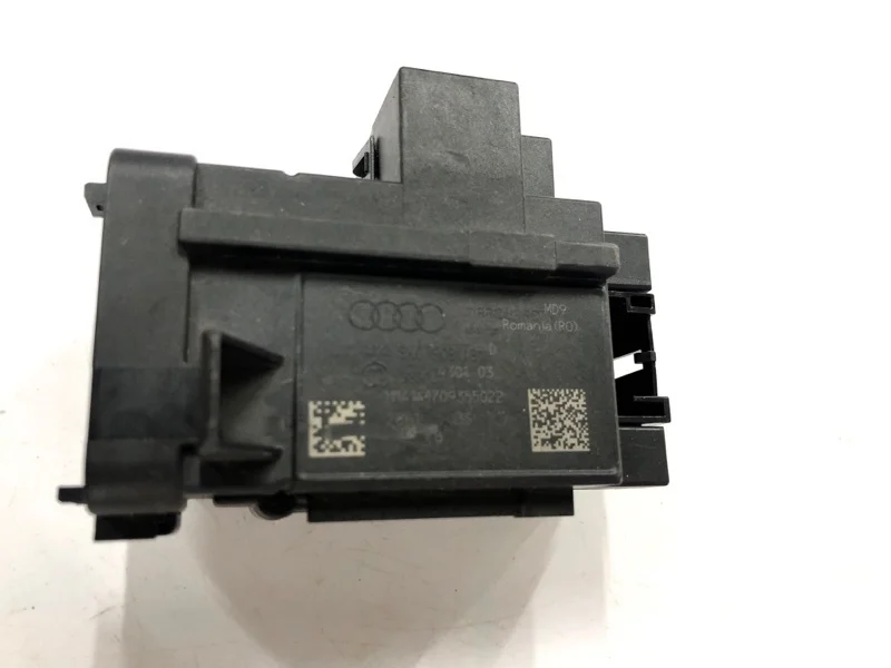 Замок зажигания Audi A4 B8