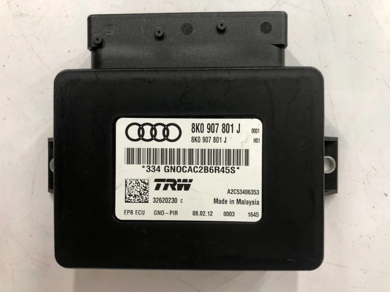 Блок управления стояночным тормозом Audi A4 B8