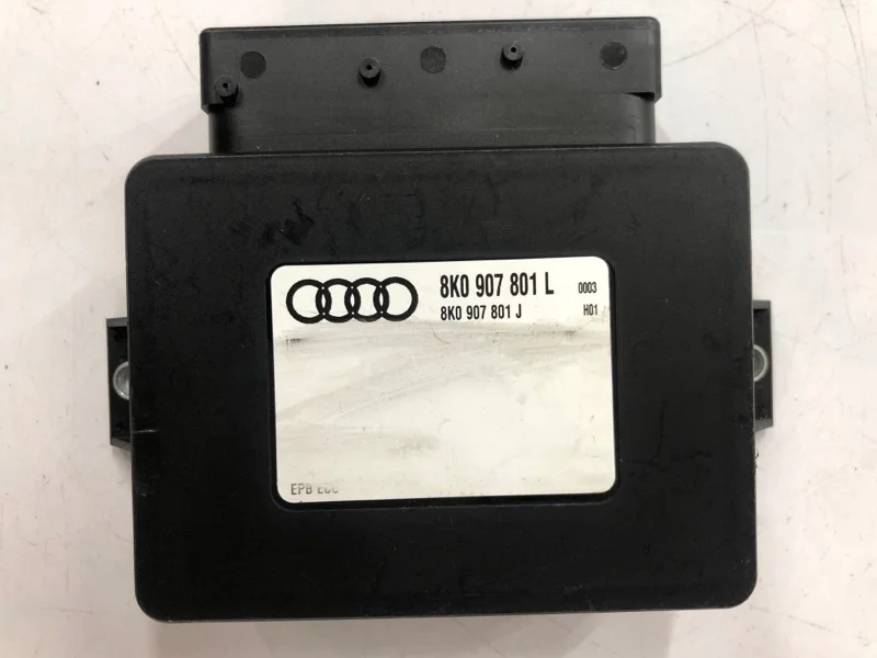 Блок управления стояночным тормозом Audi A4 B8