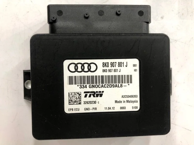 Блок управления стояночным тормозом Audi A4 B8