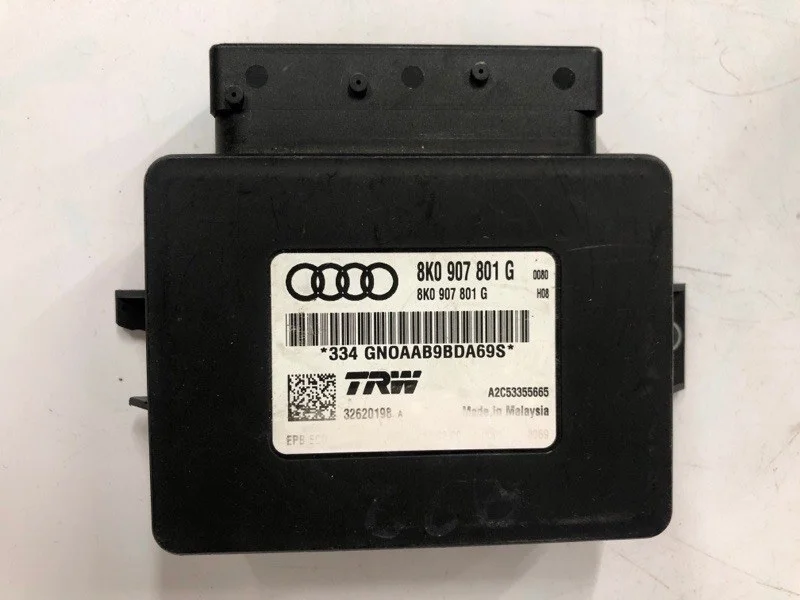 Блок управления стояночным тормозом Audi Q5 8R